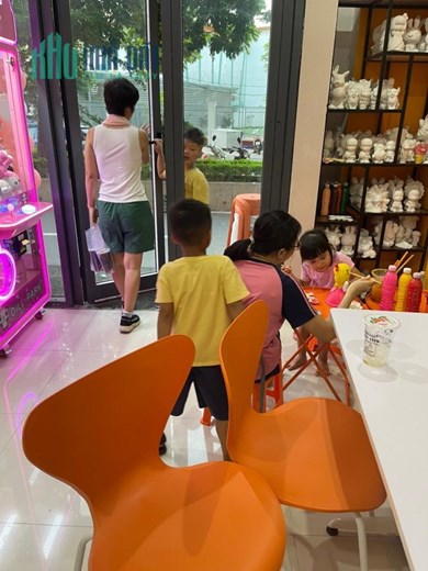 VỊ TRÍ ĐẸP - GIÁ TỐT - Chuyển Nhượng Quán Trà Đào Dầm Peach City Thượng Thanh