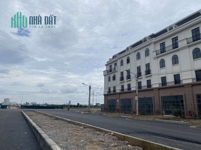 Bán liền kề Sơn Đồng Center ở ngay, giá cắt lố sâu. LH 0984630299