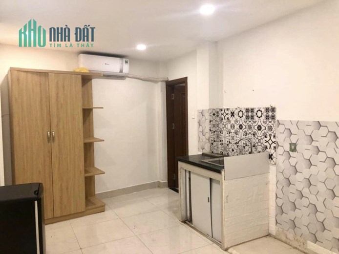 BÁN GẤP TÒA CHDV CƯ XÁ NGÂN HÀNG, 5 TẦNG, THANG MÁY, ĐIỆN NĂNG LƯỢNG MẶT TRỜI, DÒNG TIỀN GẦN 1