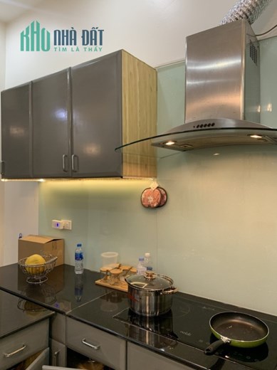 5 tỷ sở hữu nhà lô góc Cát Linh 40m2 x 4 tầng, gần phố, ngõ nông, 3 bước ra ga Cát Linh