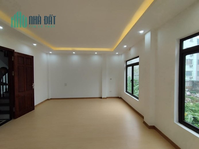 Phân lô, dân trí cao, ngõ ba gác thoáng đẹp bán nhà Đặng Văn Ngữ, Đống Đa