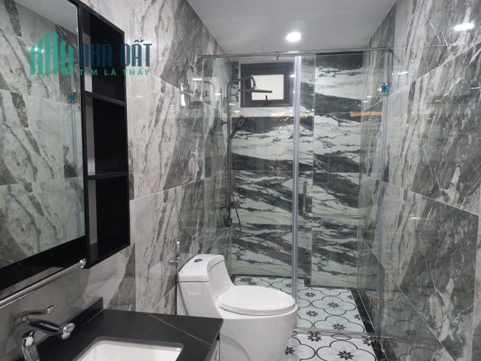 Bán nhà đẹp ở luôn Xã Đàn 48m2 5 tầng, ngõ thông, oto, 5.2 tỷ