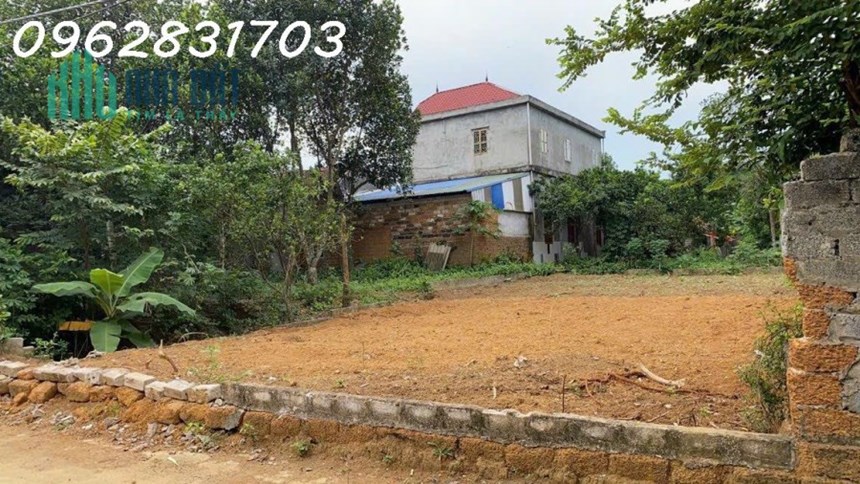 chính chủ bán 250m -mặt tiền 10m đường xe oto tránh nhau giá chỉ hơn 10tr/m rẻ nhất htij trường
