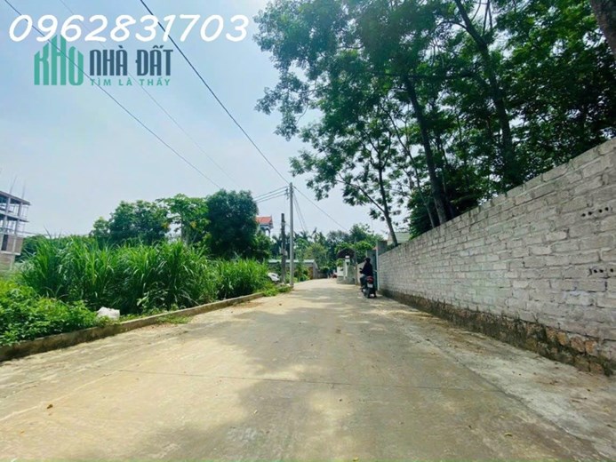 Chỉ nhỉnh 2 tỷ có lô 140m cách Công nghệ cao 200m- làm việc chính chủ