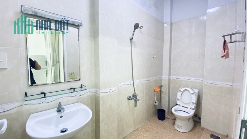 CHO THUÊ PHÒNG ( CHDV) CAO CẤP FULL NỘI THẤT TRUNG TÂM PHƯỜNG BÌNH TRƯNG TÂY