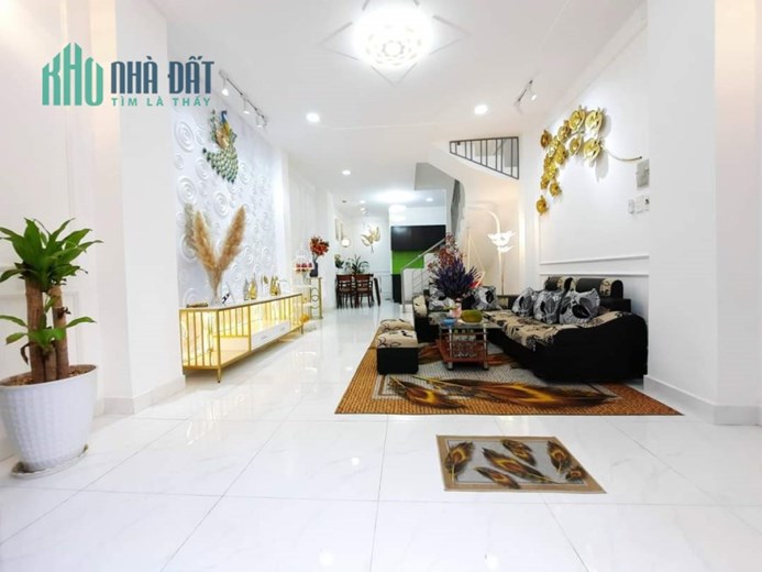 4x13m, hẻm xe hơi Lê Đức Thọ, Nhà đúc BTCT nở hậu 3 tầng chỉ 4.45 tỷ gặp chủ