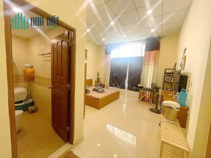 Nhà 4 tầng hẻm xe tải 7A Thành Thái P14 Q10 - Giá : 11 Tỷ 800 Triệu