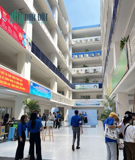 Cần cho thuê tòa nhà 371 Nguyễn Kiệm . P3. Gò vấp : hơn 1000m2 sàn giá rẻ