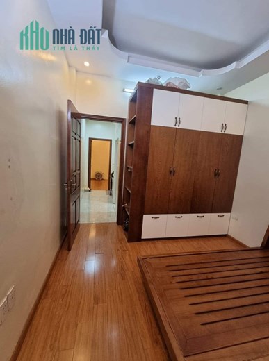 Bán nhà Hồ Ba Mẫu, căn góc, gần ô tô tránh, nhà đẹp, 47m, 5T, nhỉnh 5 tỷ