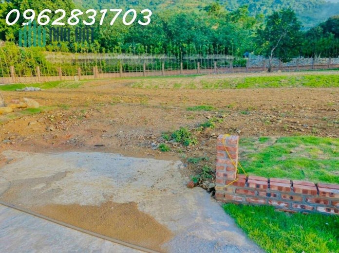 Bán nhanh lô đất 1400m có hơn 1000m đất ở- có ao cá giá chỉ hơn 1 tỷ - làm việc chính chủ