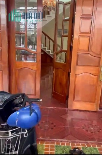 CHO THUÊ NHÀ NGUYÊN CĂN  3 Tầng Trung Tâm TP Kon Tum