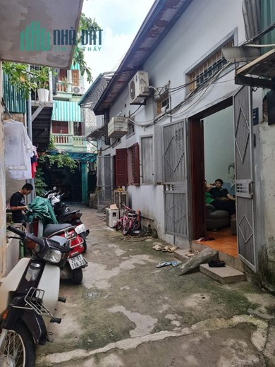 Bán nhà Tân Mai- nhỉnh 1 tỉ- 35m2x 2 tầng- mặt tiền gần 4m- nhà rộng ở sướng- hàng hiếm trong tầm