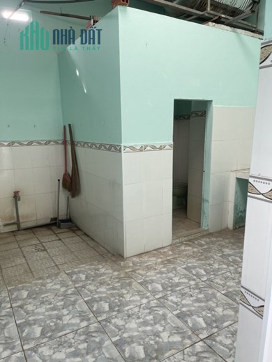 Nhà giá rẻ 2 mặt tiền 4*16m Hoà Thành Tây Ninh, SHR, chỉ 690tr. Lh:0913908157