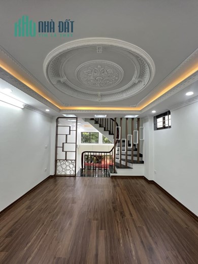 Bán nhà riêng Tứ Hiệp, Thanh Trì, 42m, 5 tầng, lô góc, ô tô cửa