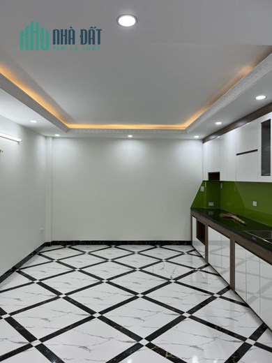 Bán nhà riêng Tứ Hiệp, Thanh Trì, 42m, 5 tầng, lô góc, ô tô cửa