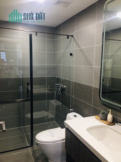 Cơ hội cuối CH 02 PN 80 m2, giá tốt tầng siêu vip, view công viên Ngọc Trai Hoàng Thành 3300m2