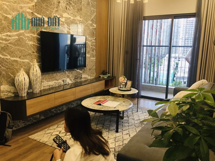 Cơ hội cuối CH 02 PN 80 m2, giá tốt tầng siêu vip, view công viên Ngọc Trai Hoàng Thành 3300m2
