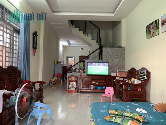 CHỦ XOẮN BÁN NÊN GIẢM GIÁ CHỈ CÒN 3.8 TỶ QUẬN 12 HXT - 104M2 - 2 TẦNG - HOÀN CÔNG ĐẦY ĐỦ.