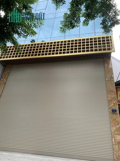 HẠ 3 TỶ BÁN NHANH TÒA Văn phòng Mặt phố Trung Kính 138m2, 10 tầng thông sàn, mặt tiền 7m.
