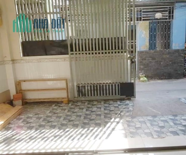 Nhà thuê trệt, lầu 60m2 - hẻm thông Liên Tỉnh 5 P5Q8 - Giá 10 Triệu