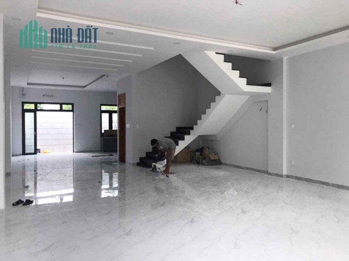 Nhà nguyên căn ngang 7 dài 16.5 khu compound phường An Phú quận 2