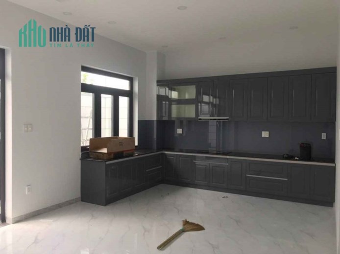 Nhà nguyên căn ngang 7 dài 16.5 khu compound phường An Phú quận 2