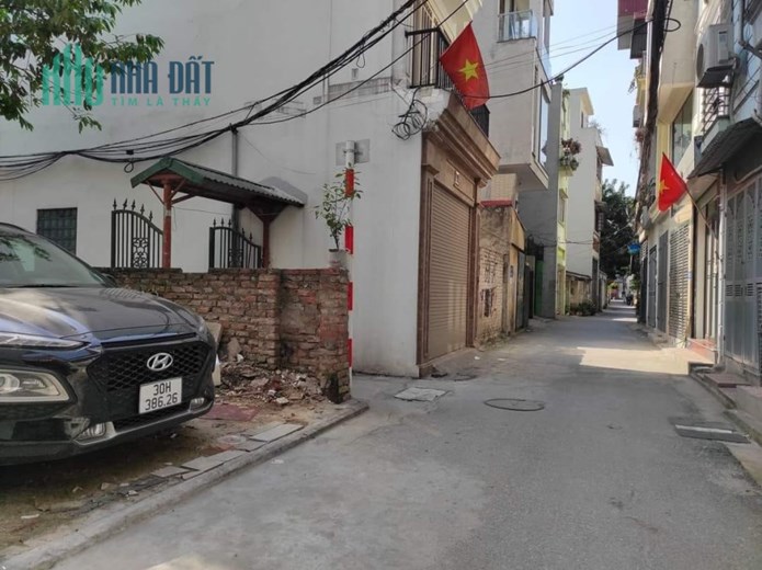 Bán đất Ngô Gia Tự, Long Biên, 80m, MT 4m, ô tô thông, 6 tỷ 7