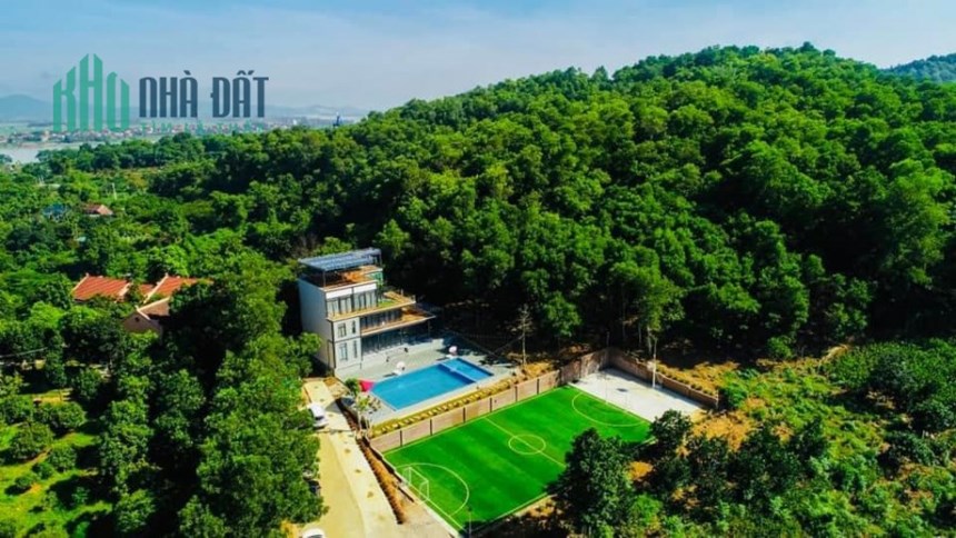 Bán Biệt Thự Nghỉ dưỡng tại Ba Vì, Hà Nội. Diện tích 5000m2 x 3 tầng, mặt tiền 30m. Thiết kế hiện