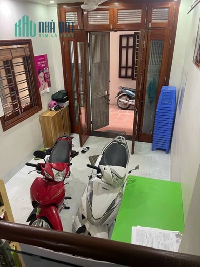 Chính chủ! Bán nhà Bế Văn Đàn, lô góc 2 mặt thoáng, ngõ rộng, gần ô tô đỗ, 40*4T, MT3, 4 TỈ 8