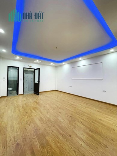 Bán nhà 85m2 phố Nguyễn Văn Cừ, Long Biên Gara Ô tô phi Vỉa hè 3m Kinh doanh vô địch Giá 4.9 Tỷ