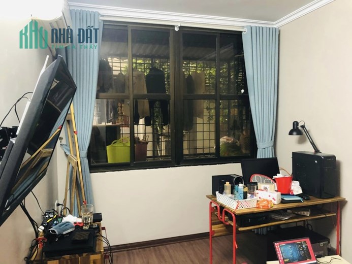 Bán Gấp Căn Hộ Tập Thể Sau Đài Truyền Hình Ngõ 84 Ngọc Khánh, Ba Đình. 50m2, Tầng 2, Oto Đỗ Chân