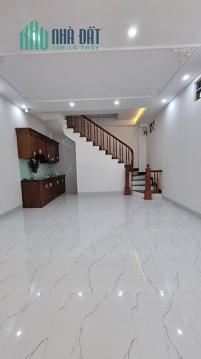 Bán nhà 83m2 phố Nguyễn Văn Cừ, Long Biên Gara 2 Ô tô đua Vỉa hè Kinh doanh tốt Giá 4.9 Tỷ