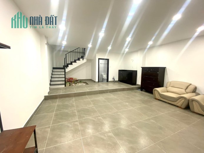 HÀNG ĐẦU TƯ GIỮ TIỀN - CHDV XINH LUNG LINH - NGAY ĐẠI HỌC VĂN LANG - 51.5M2  -  CHỈ 5.9 TỶ