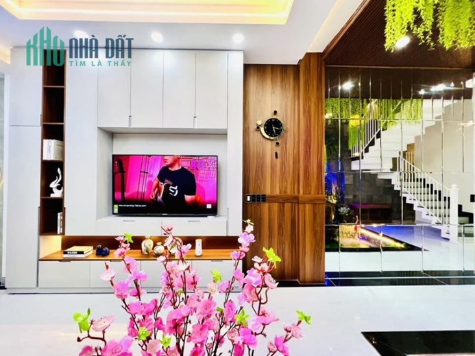 BÁN GẤP NHÀ MẶT TIỀN ĐƯỜNG SỐ 30, 4 TẦNG, P.TÂN QUY, RỘNG 6,5M BỀ THẾ  CHỈ 9 TỶ NHỈNH