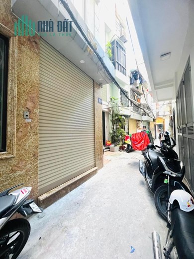 Chính chủ bán căn nhà siêu đẹp cách mặt đường Xã Đàn 30m. DT 45m2 5 tầng. Giá 6.9 tỷ. LH 0916838719