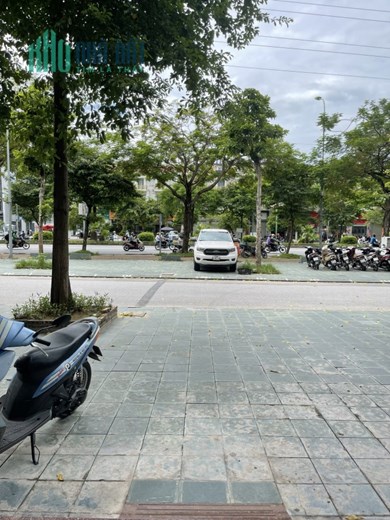 Cho thuê tầng 1 Shophouse, vỉa hè rộng thoáng bãi xe đỗ 10 oto, phù hợp làm văn phòng giới thiệu