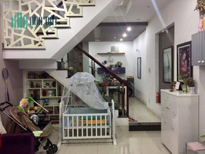 NHÀ  DƯƠNG BÁ TRẠC, HẺM  4M, DT: 4x12, 3 TẦNG, NHỈNH 5 TỶ.