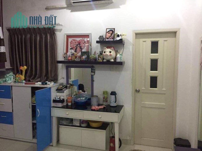 NHÀ  DƯƠNG BÁ TRẠC, HẺM  4M, DT: 4x12, 3 TẦNG, NHỈNH 5 TỶ.