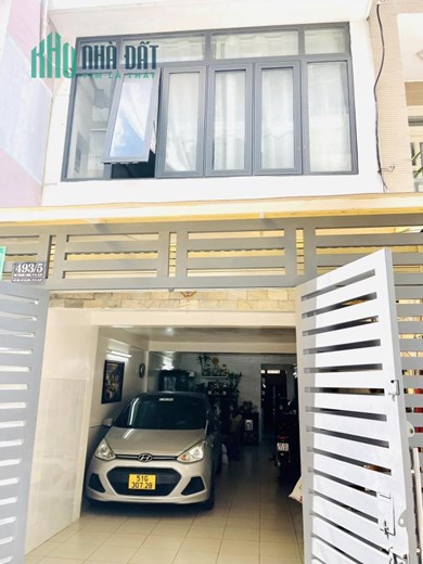 Nhà sát mặt tiền Nơ Trang Long, gần Phạm Văn Đồng, 3 lầu, diện tích 3.8m x 18m,  giá nhỉnh 9 tỷ