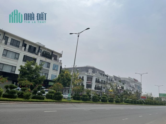 BÁN NHÀ SHOPHOUSE APEC MẶT ĐƯỜNG HÙNG VƯƠNG KHU ĐẸP VIP NHẤT TUY HÒA