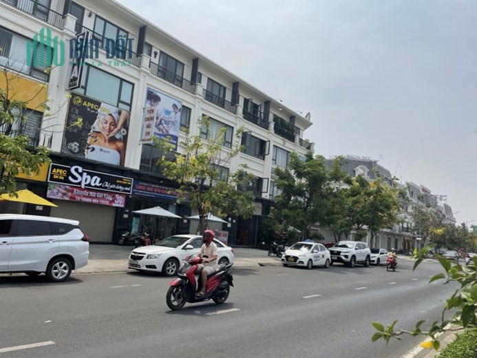 BÁN NHÀ SHOPHOUSE APEC MẶT ĐƯỜNG HÙNG VƯƠNG KHU ĐẸP VIP NHẤT TUY HÒA
