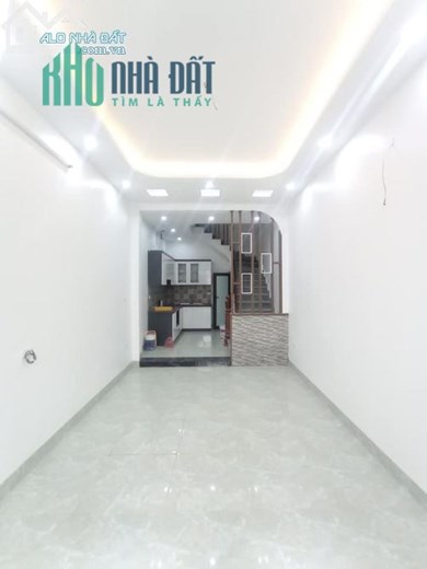 BÁN NHÀ LĨNH NAM 40MX4T GIÁ 2.6 TỶ