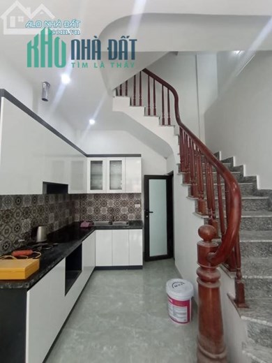 BÁN NHÀ LĨNH NAM 40MX4T GIÁ 2.6 TỶ