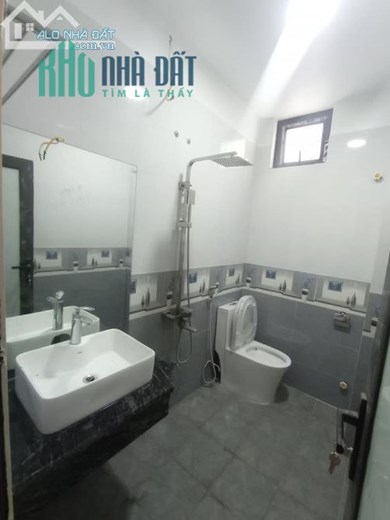 BÁN NHÀ LĨNH NAM 40MX4T GIÁ 2.6 TỶ
