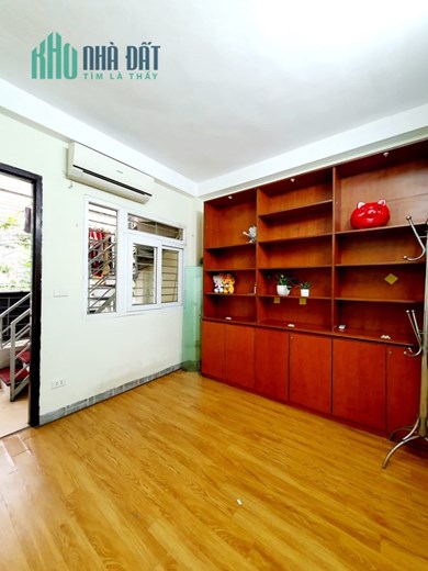 Bán nhà 81m2 phố Nguyễn Văn Cừ, Long Biên Gara 2 Ô tô đua Vỉa hè 3m Kinh doanh siêu đỉnh Giá 4.9 Tỷ