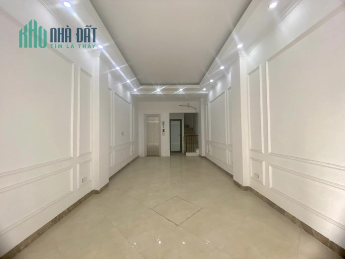 Bán nhà 81m2 phố Nguyễn Văn Cừ, Long Biên Gara 2 Ô tô đua Vỉa hè 3m Kinh doanh siêu đỉnh Giá 4.9 Tỷ