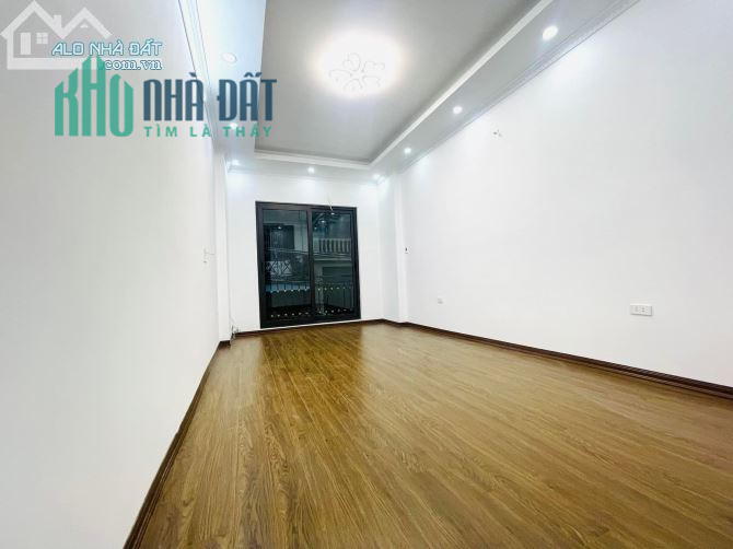 BÁN NHÀ MẶT NGÕ GỐC ĐỀ MINH KHAI-35MX5T-5,1 TỶ.