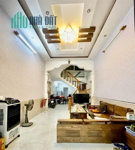 Bán nhà phố Trung Lực, 51m 3 tầng sân cổng riêng, GIÁ chỉ 2.45 tỉ