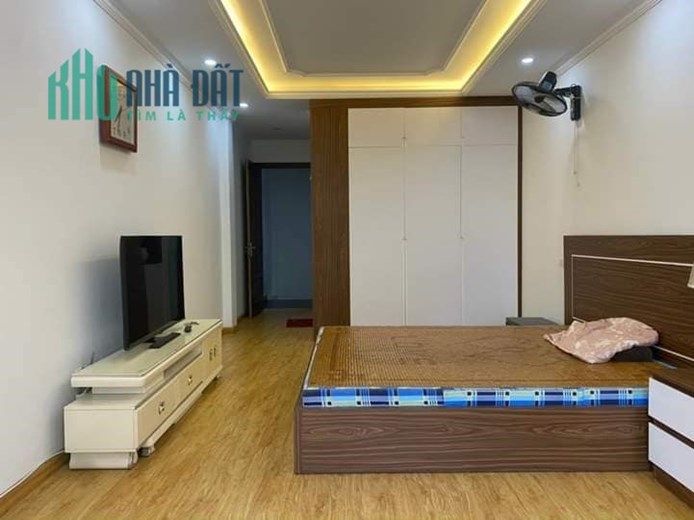 NHÀ ĐẸP CỰ KHỐI( LONG BIÊN) 4 TẦNG _ 3 NGỦ ĐỦ CÔNG NĂNG_ GIÁ RẺ