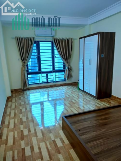 Bán nhà ngõ 255lĩnh nam 60mx5tầng 10 phòng cho thuê thu nhập 25tr/ tháng giá 4.5 tỷ